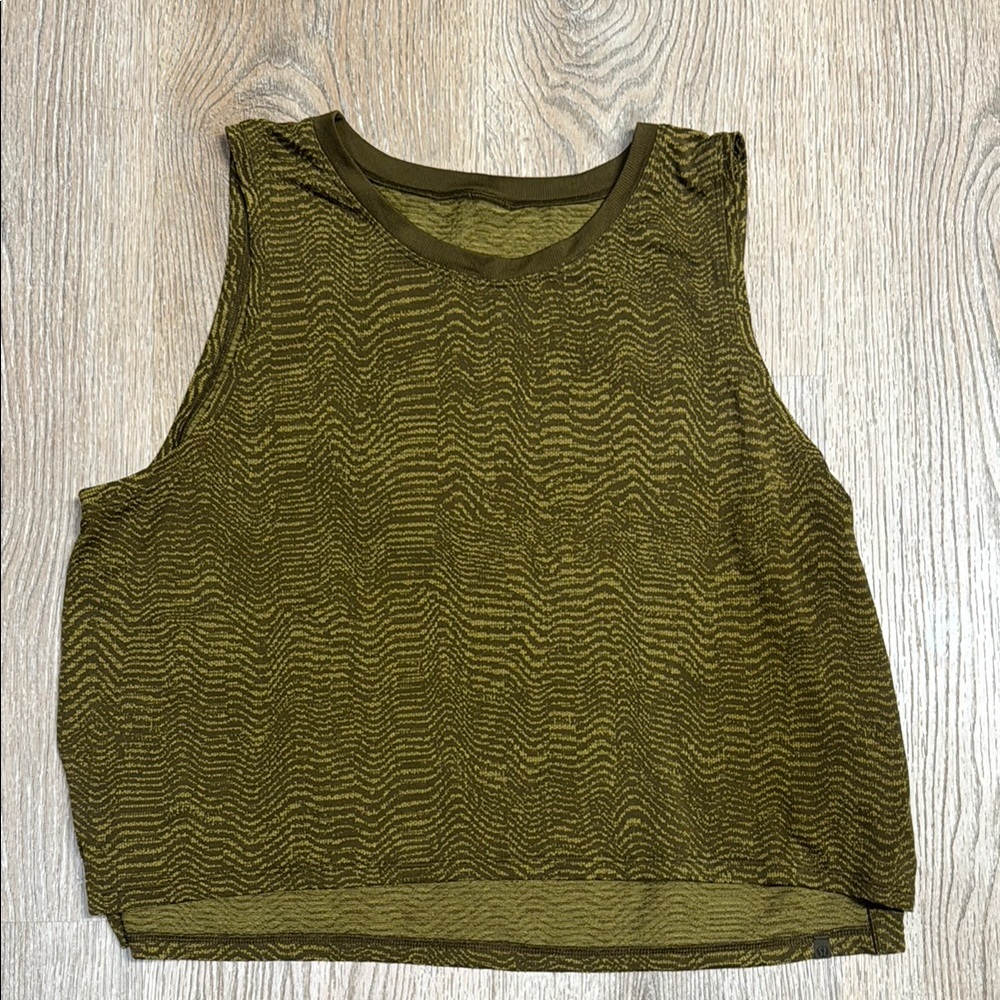 Lululemon Tank - Picture 2 of 3